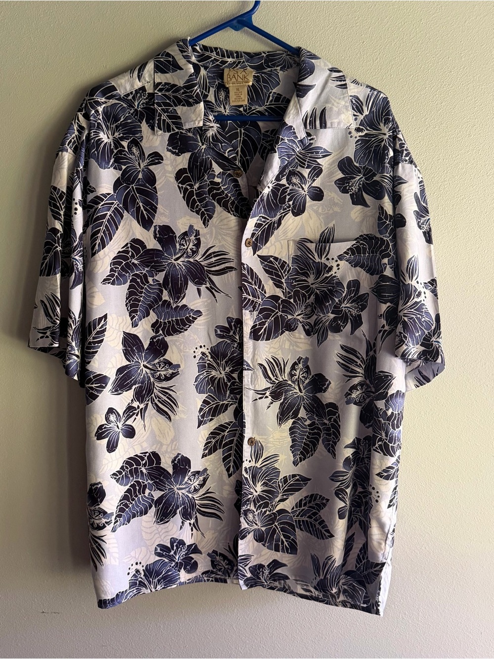 Jos A Bank Floral Hawaiian Shirt Mens XL Blue Silk Aloha Tropical Short Sleeve
